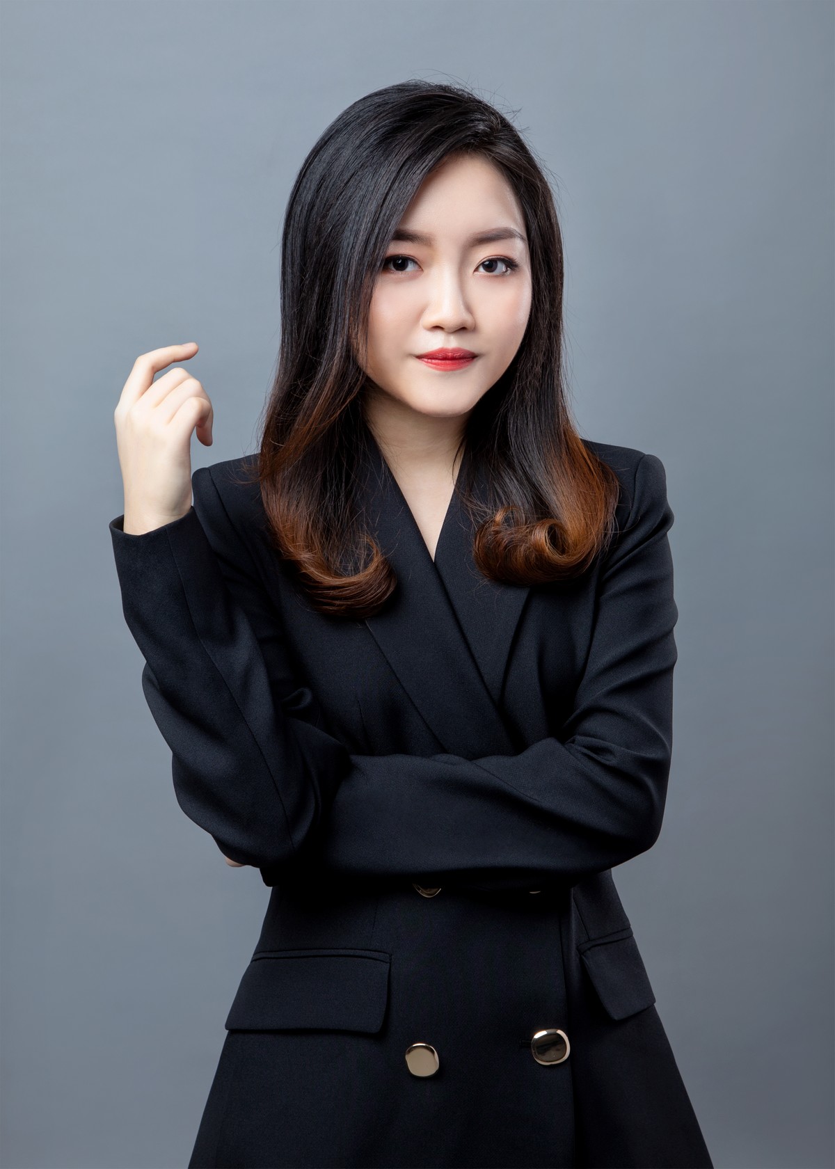 Mrs. QUỲNH ANH